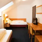 Hotel-restaurant Foehren-hof 2*
