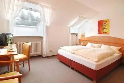 Hotel Hotel-restaurant Foehren-hof 2*