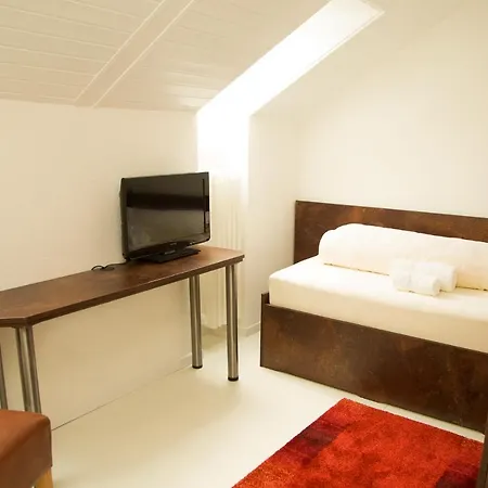 Hotel-restaurant Foehren-hof 酒店 海罗德堡